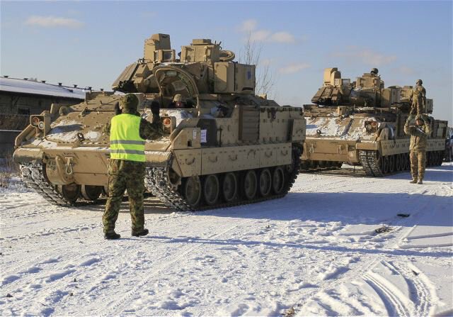 ABŞ tankları tarixdə ilk dəfə Moskvaya bu qədər yaxınlaşdı