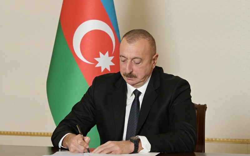 Prezident pensiya yaşı ilə bağlı FƏRMAN İMZALADI